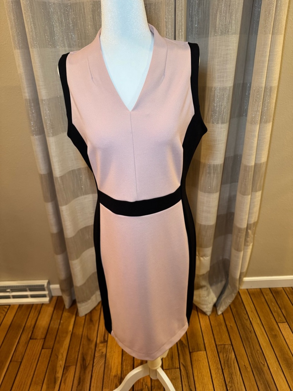 Liz Claiborne Pink and Black V-Neck Sheath Dress